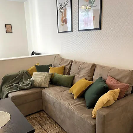 просторная удобная у моря в аркадии на 6 человек! * Odessa