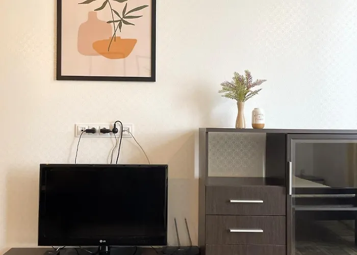 просторная удобная у моря в аркадии на 6 человек! Odessa