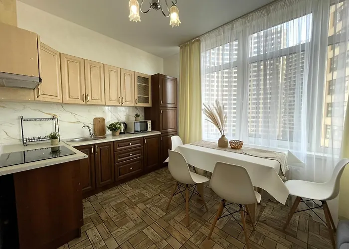 просторная удобная у моря в аркадии на 6 человек! Odesa