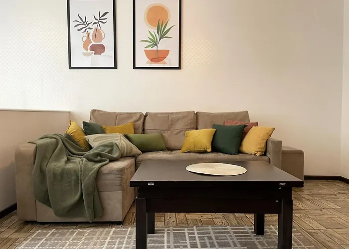 просторная удобная у моря в аркадии на 6 человек! *