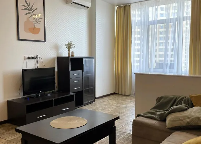 просторная удобная у моря в аркадии на 6 человек! Apartment *