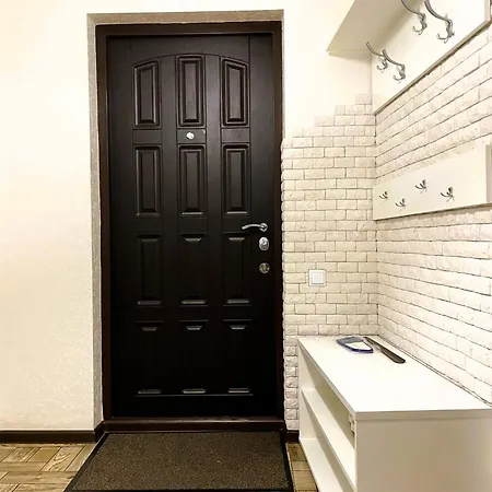 просторная удобная у моря в аркадии на 6 человек! Apartment *